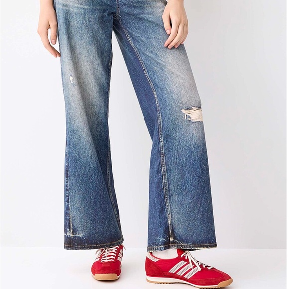 Guess G11 printed wide-leg stretchy lightweight jean NWT - Picture 13 of 14